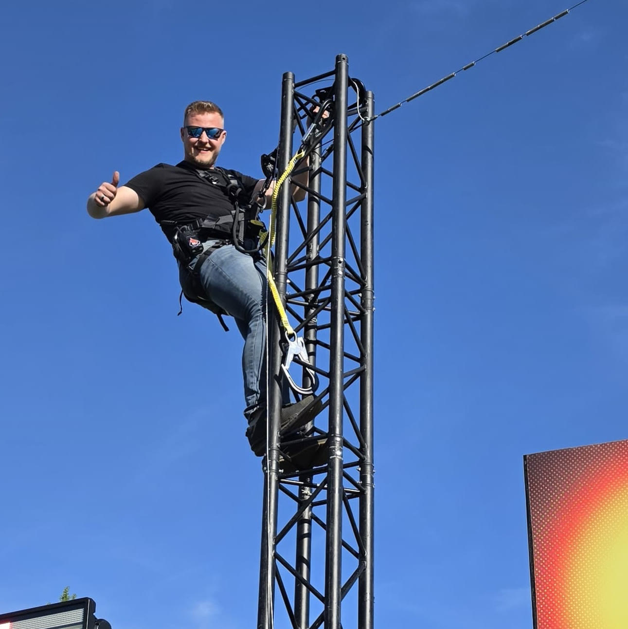Daniel Lankheet op locatie bij een evenement